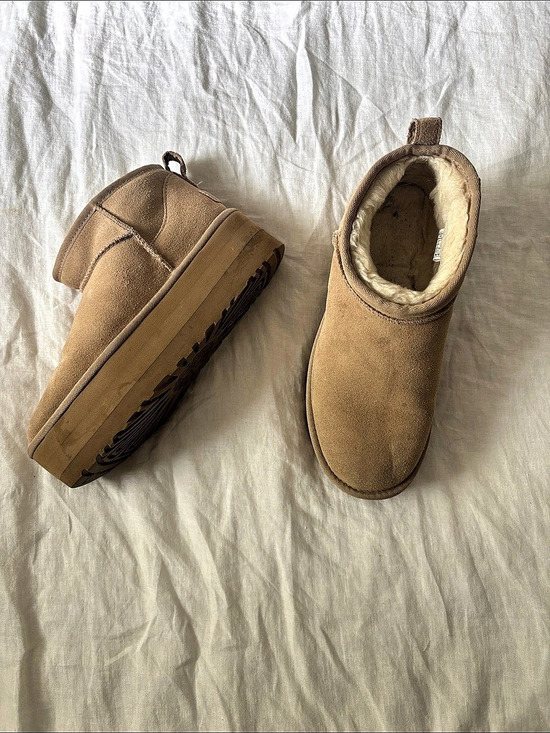 UGG Shoes - UGG Classic Ultra Mini Platform Womens size 9